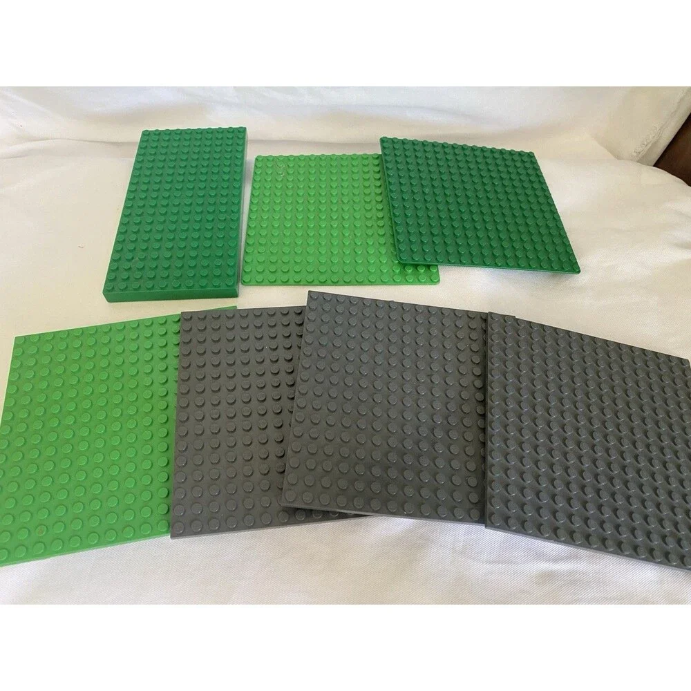 Lot of 7 Lego Base Plates Thick Thin #51